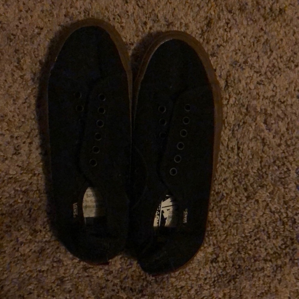 Vans (No laces)